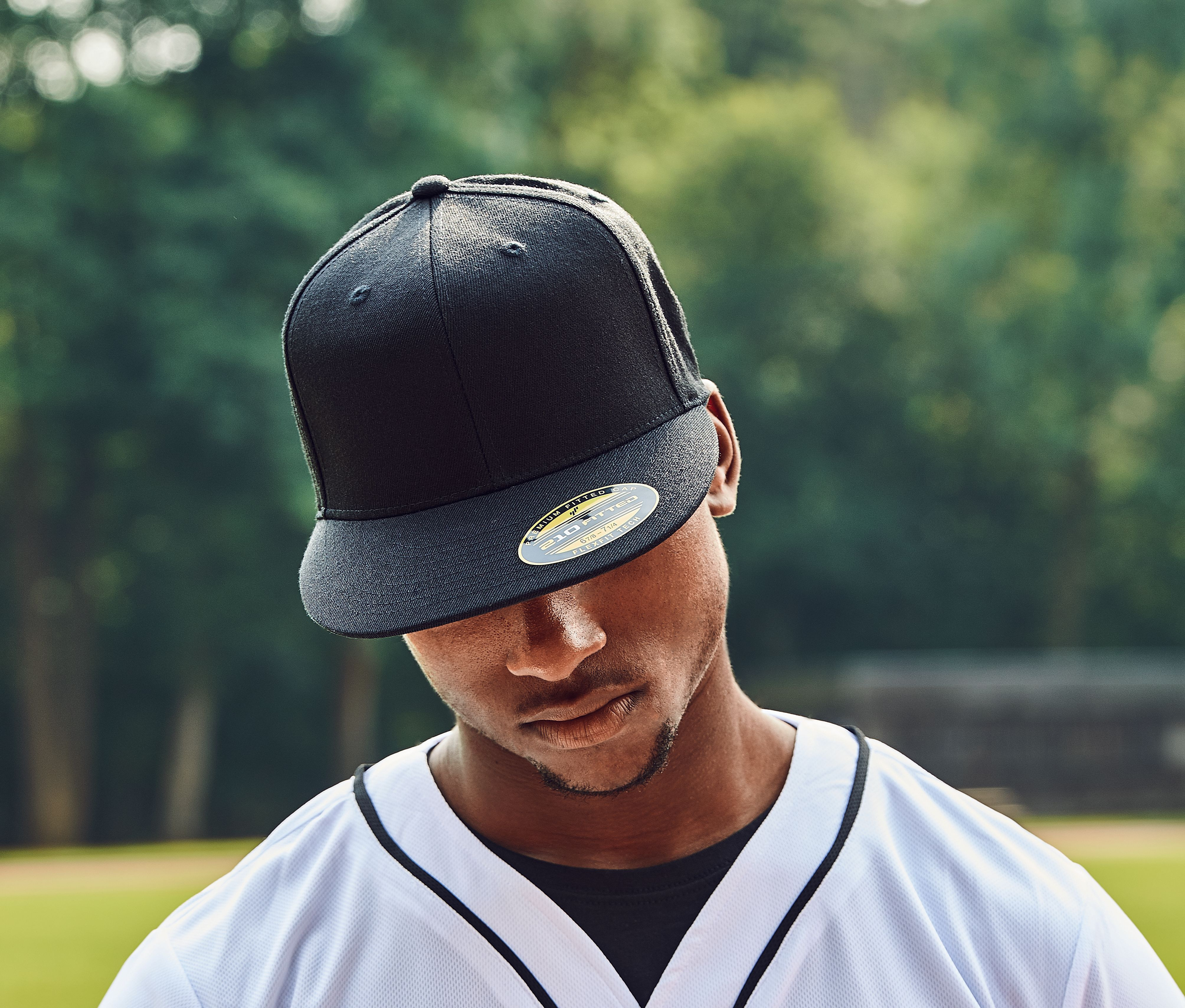 210® PREMIUM FITTED CAP