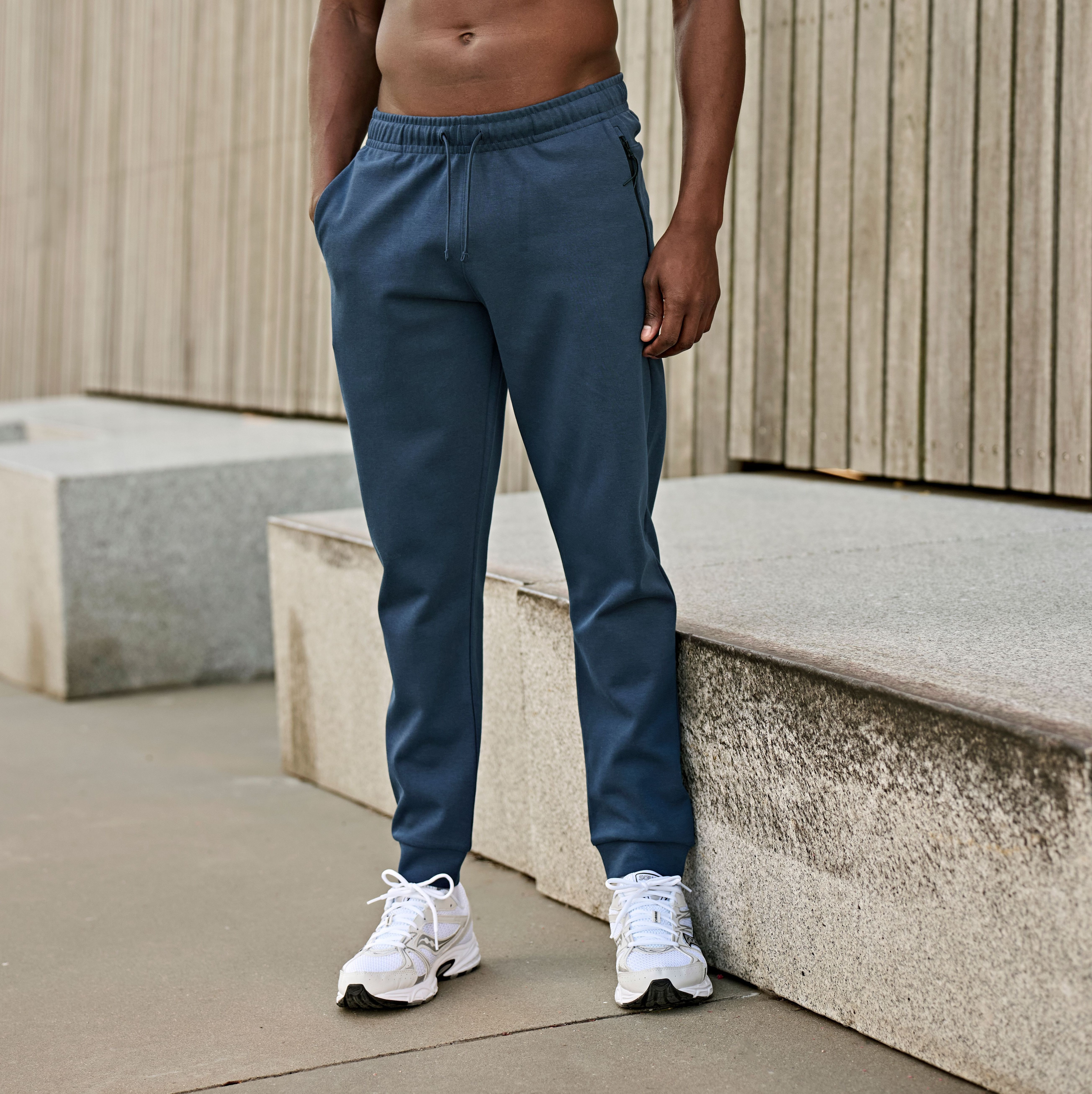 ATHLETIC PANTS